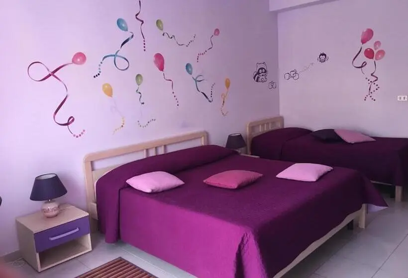 اتاق استاندارد سه نفره, I Colori Dell'arcobaleno