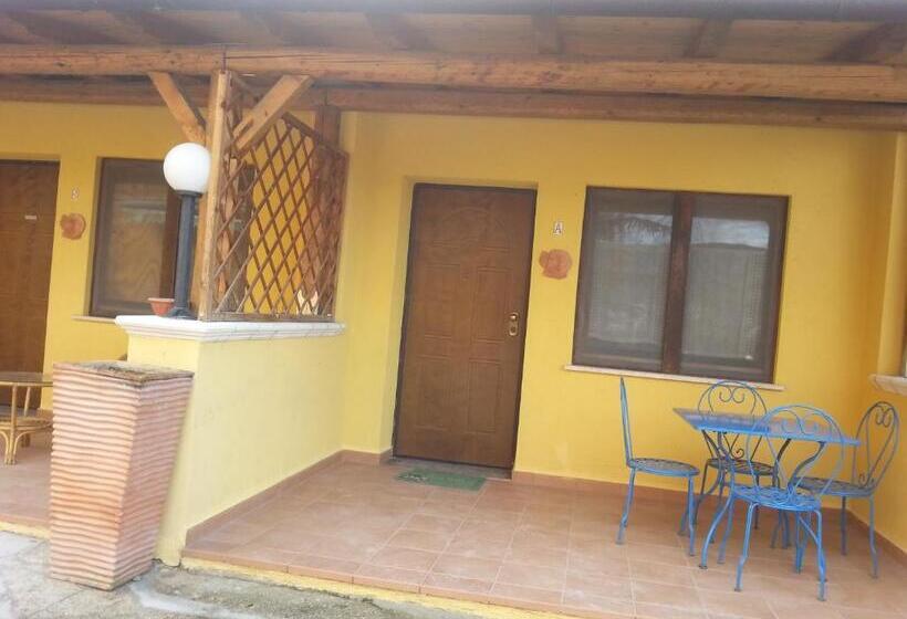 اتاق استاندارد سه نفره, Il Giardinaccio Agriturismo