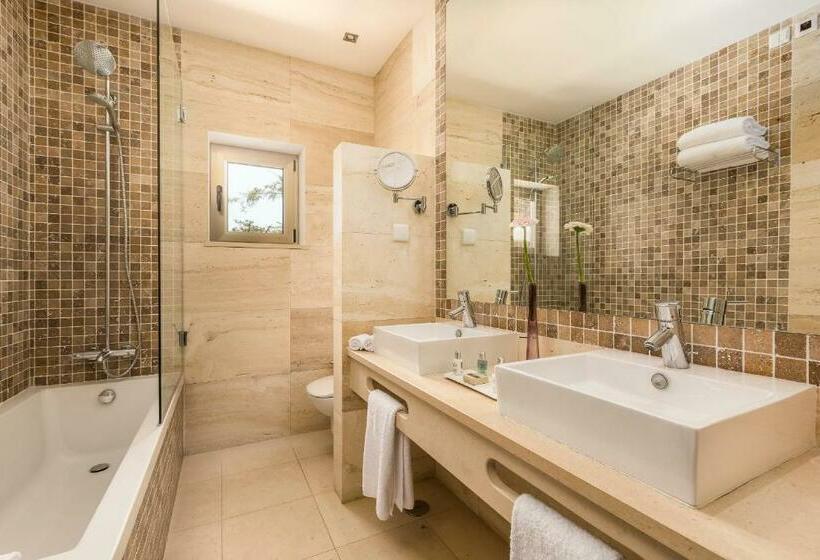 חדר סטנדרט נוף לגינה, Caneiros Luxury House & Suites