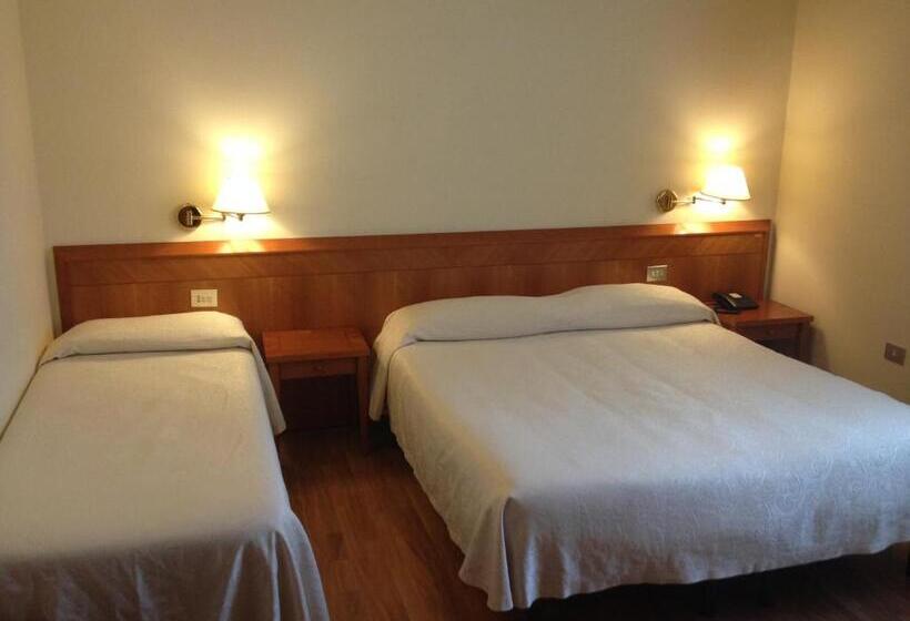 スタンダードトリプルルーム, Cristallo