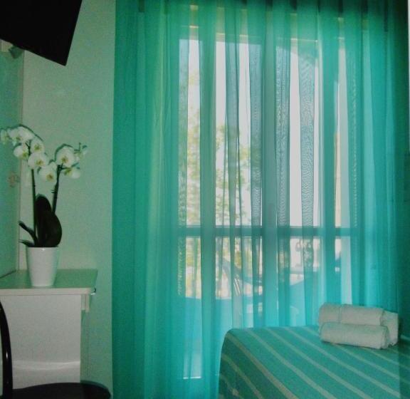 オーシャンビューのスタンダードシングルルーム, Rosalba