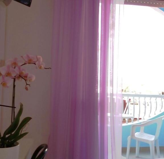 オーシャンビューのスタンダードシングルルーム, Rosalba