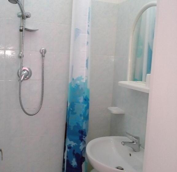 景色の見えるスタンダード4人部屋, Rosalba