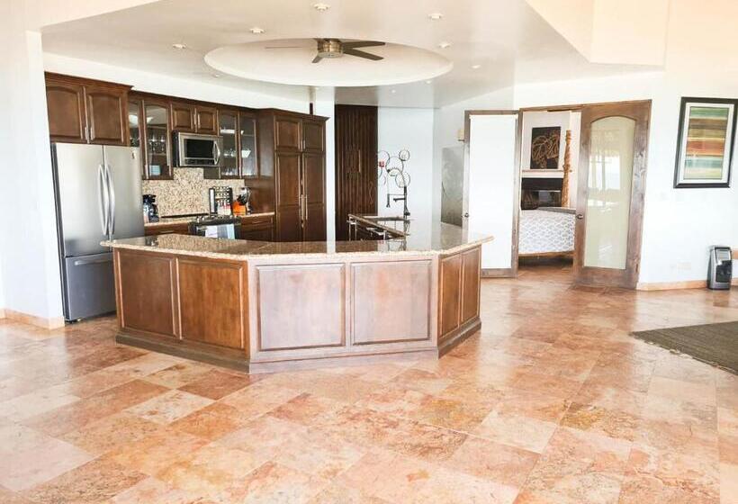 프레지덴셜 스위트, Vista Hermosa Resort And Spa