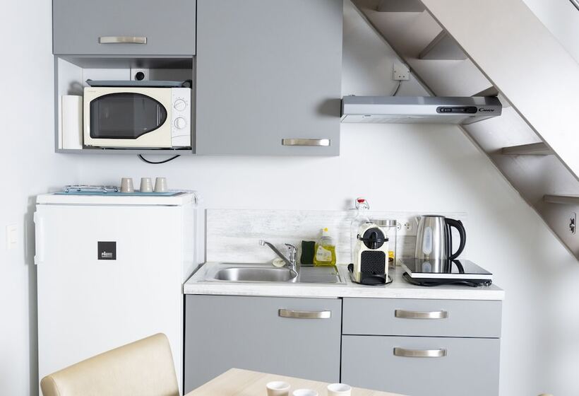 آپارتمان 2 خوابه با چشم‌انداز دریا, La Ciotat   A Deux Pas De L Eau