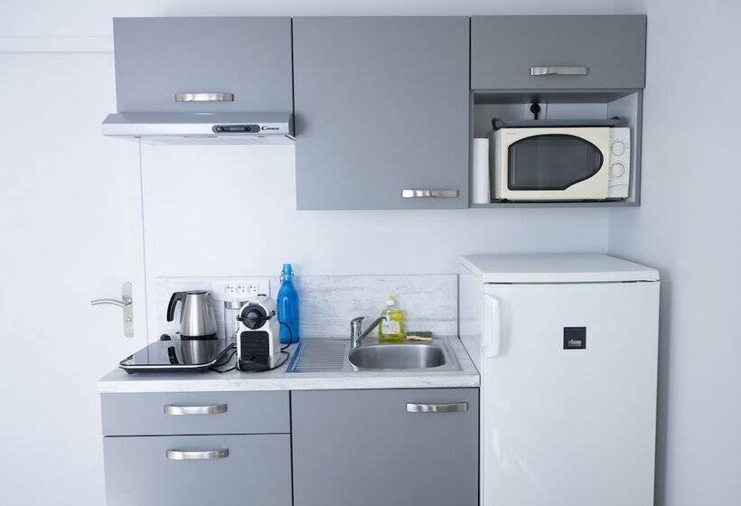 آپارتمان 1 خوابه با بالکن و چشم‌انداز دریا, La Ciotat   A Deux Pas De L Eau