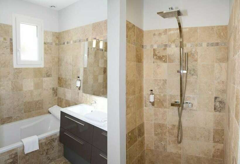 آپارتمان 2 خوابه, La Ciotat   A Deux Pas De L Eau