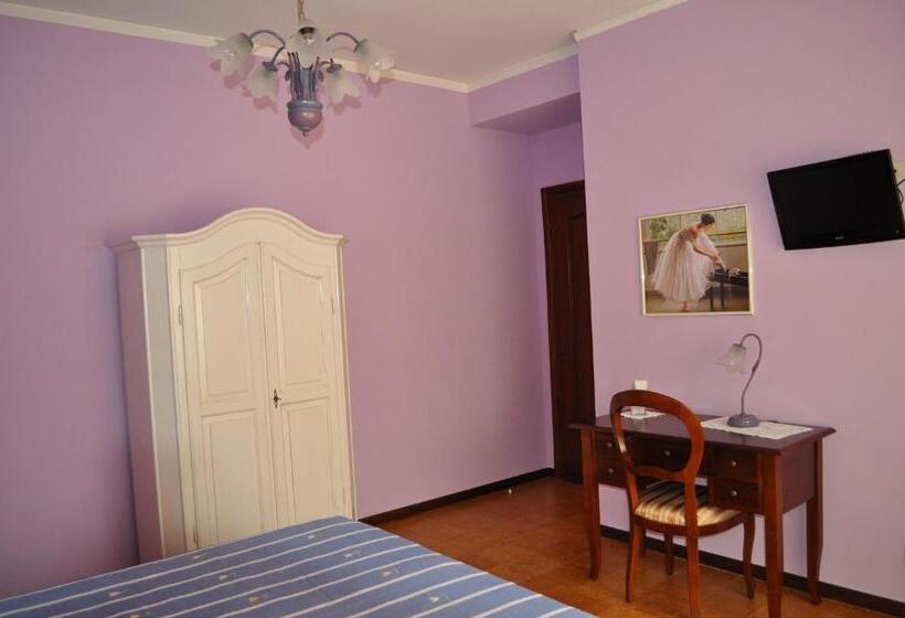 חדר סטנדרט, L' Aia Antica