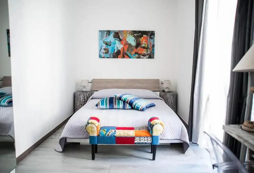 اتاق لوکس با بالکن, Brezza Marina B&b