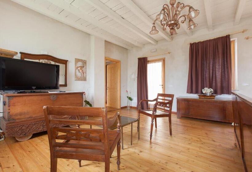 Четырехместный Номер Стандарт, Cascina Serenella B&b
