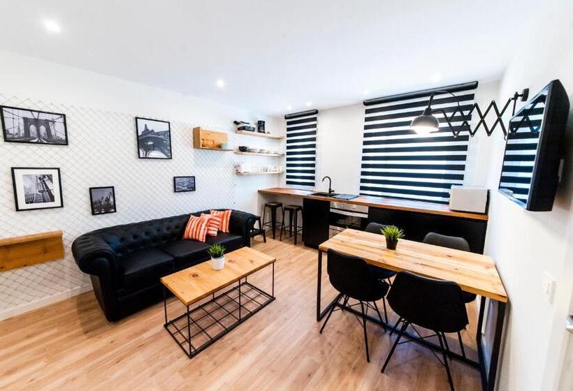 标准工作室, El Mirador Del Alcazar