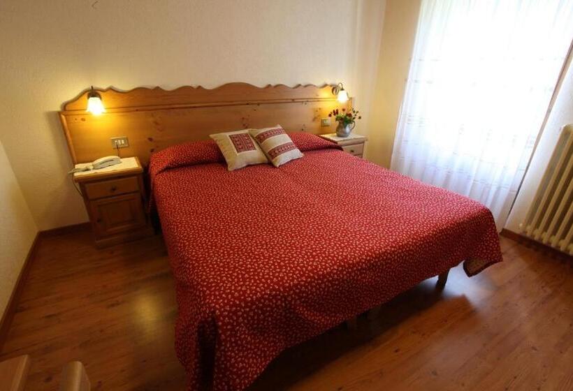 اتاق استاندارد, Aiguille Noire