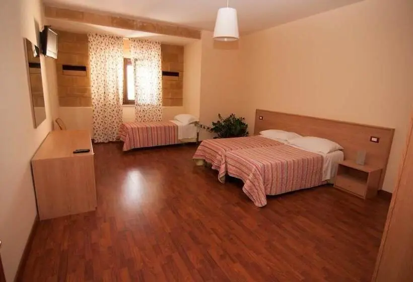 Standard Kolmen Hengen Huone, Albergo Conca D Oro