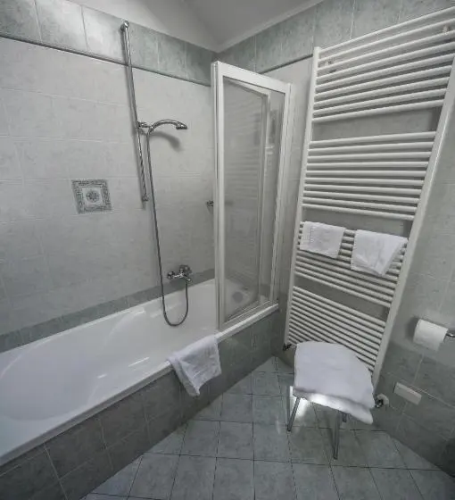 スタンダード４人部屋, Albergo Meublè Vecchio Scarpone