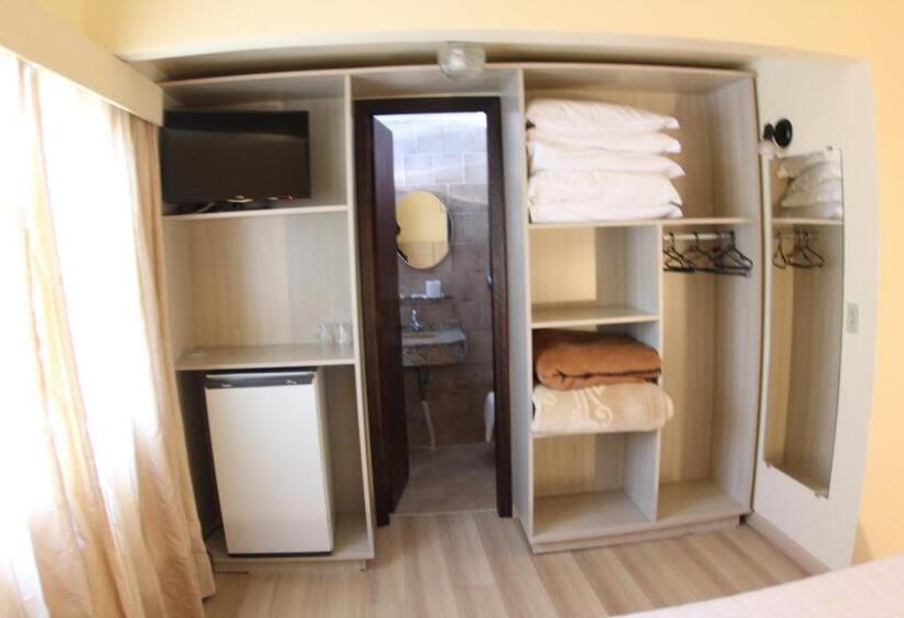 Номер Superior, Antonio's