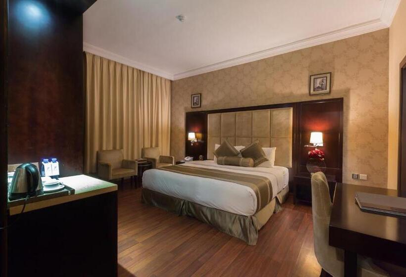 سوییت اجرایی, Holiday Jazan