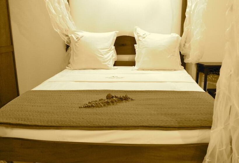 آپارتمان 1 خوابه همکف, Makare Lagoon Club