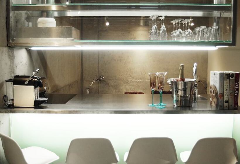 Studio Standard, Msb Rooftop Pool City Center