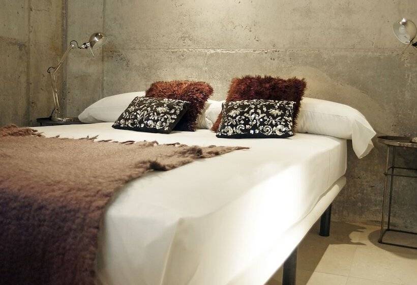 Studio Standard, Msb Rooftop Pool City Center