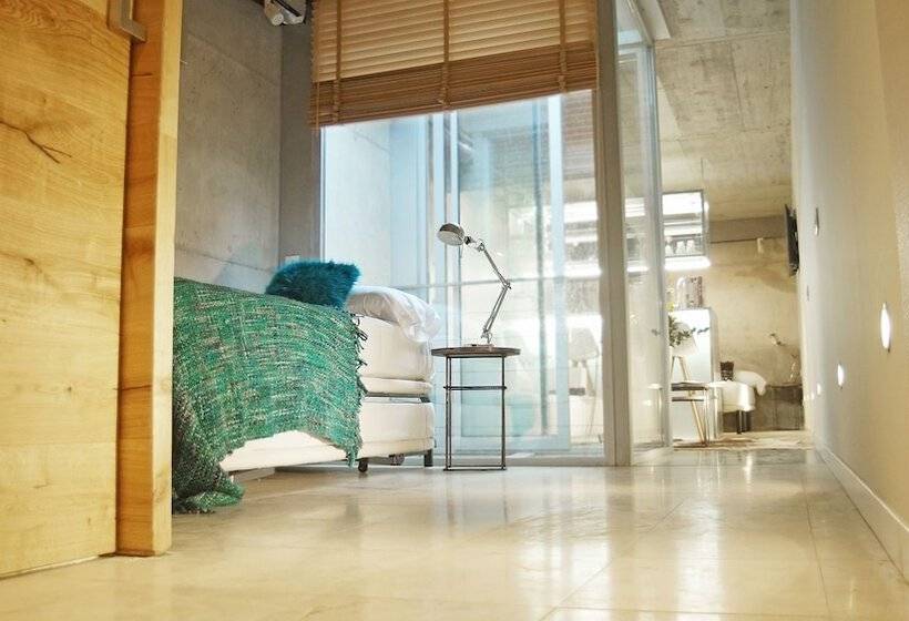 Studio Standard, Msb Rooftop Pool City Center