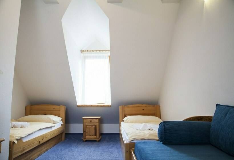 标准工作室, Penzion Snezienka