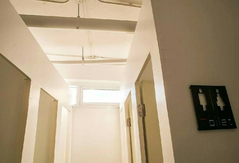 공동 객실, The Port Hostel