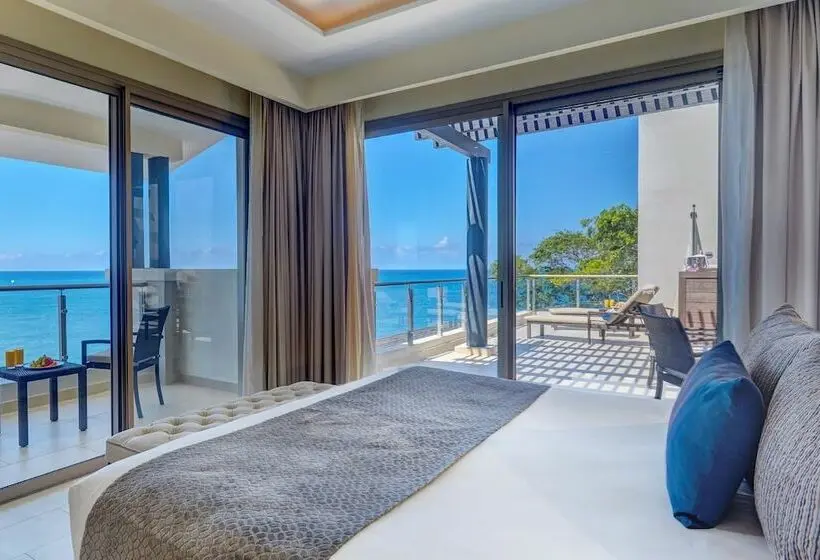 Deluxe Suite Sea View