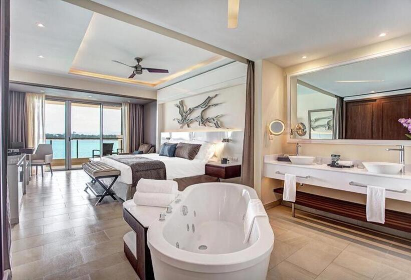 سوییت با چشم‌انداز دریا, Grand Lido Negril Aunaturel, An Autograph Collection Allinclusive Resort  Adults Only