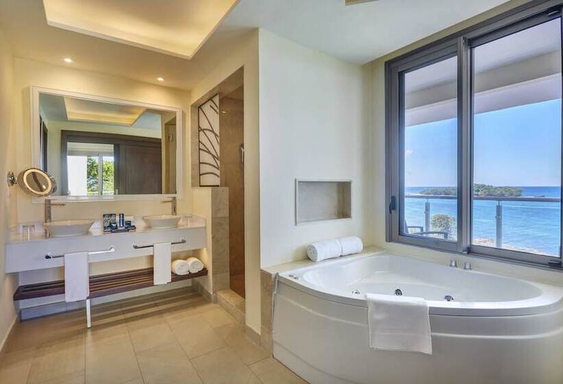 Deluxe Suite Sea View, Grand Lido Negril Aunaturel, An Autograph Collection Allinclusive Resort Adults Only