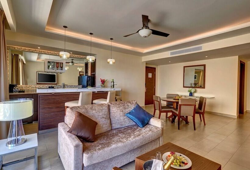 Deluxe Suite Sea View, Grand Lido Negril Aunaturel, An Autograph Collection Allinclusive Resort Adults Only