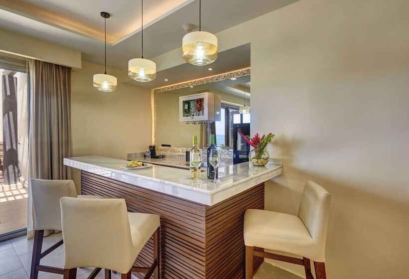 Deluxe Suite Sea View, Grand Lido Negril Aunaturel, An Autograph Collection Allinclusive Resort Adults Only