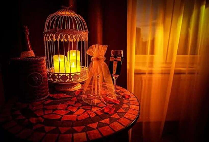 اتاق لوکس, Bett Und Buch