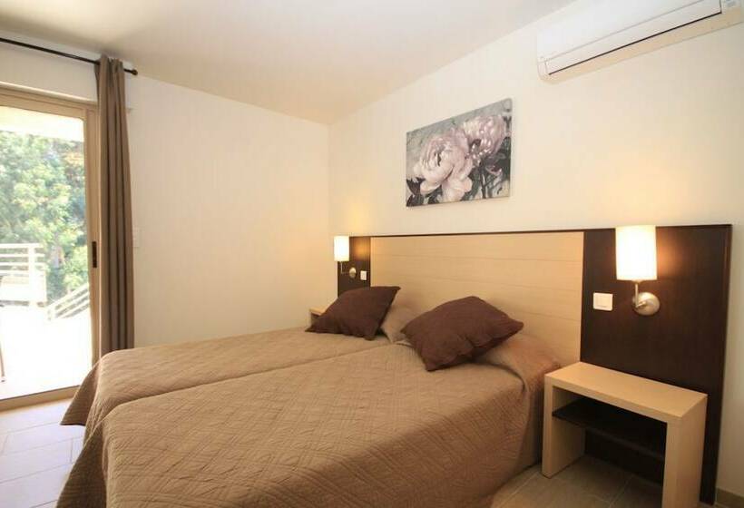 Номер Комфорт, Hôtel Et Résidence Costa Rossa