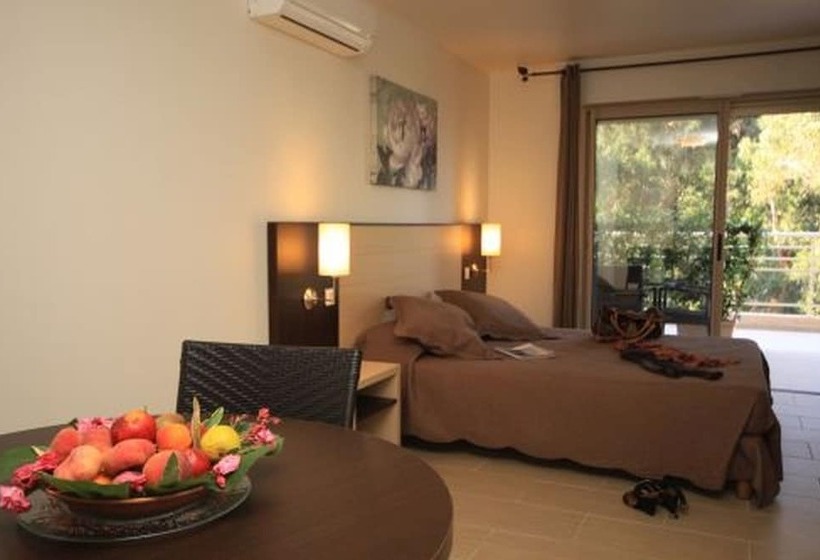 Номер Комфорт, Hôtel Et Résidence Costa Rossa