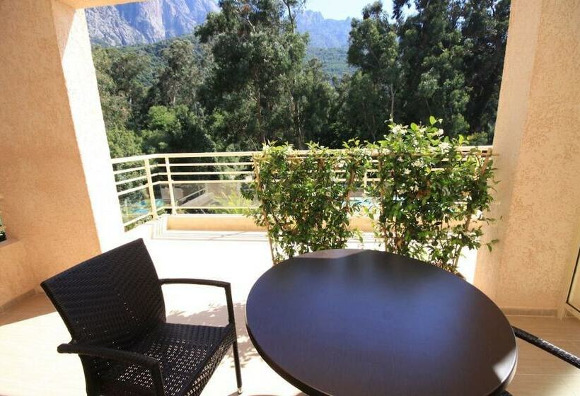 Номер Комфорт, Hôtel Et Résidence Costa Rossa