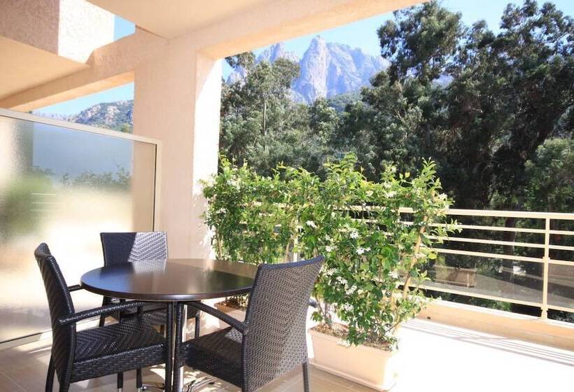 Четырехместный Номер Стандарт, Hôtel Et Résidence Costa Rossa