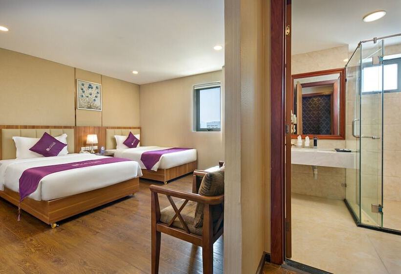 اتاق لوکس سه تخته, Lavender Riverside