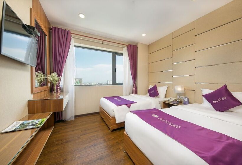 اتاق لوکس سه تخته, Lavender Riverside