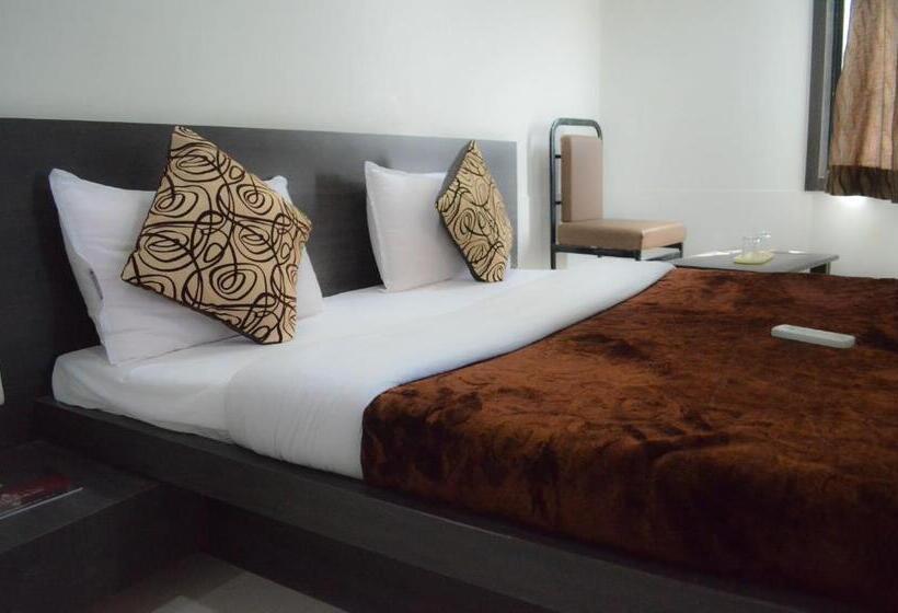 Номер бизнес-класса, Nova Cross Road