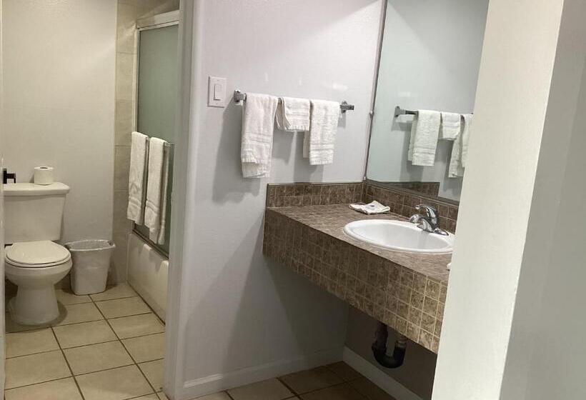 带大床的标准间, Motel 6 Selma, Ca