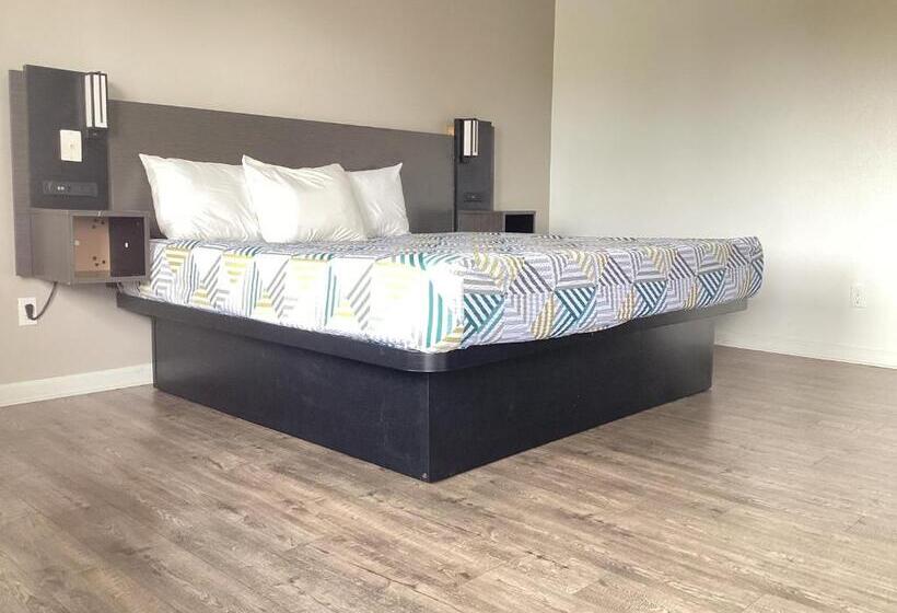 带大床的标准间, Motel 6 Selma, Ca