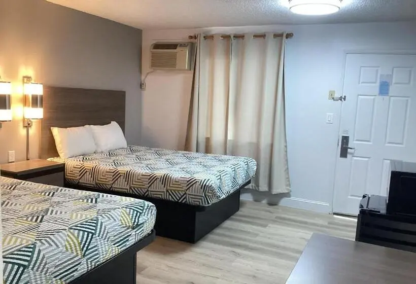 スイート, Motel 6 Selma, Ca