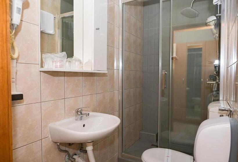 اتاق عادی, Motel Plaza