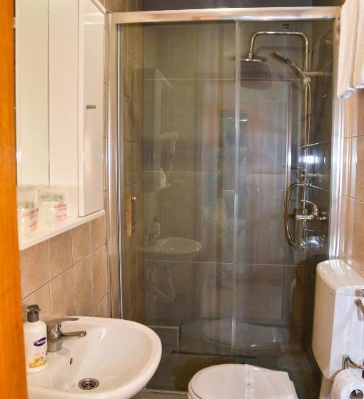 اتاق عادی, Motel Plaza