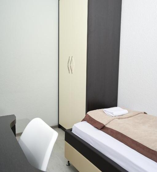 اتاق استاندارد یک نفره, Motel Plaza