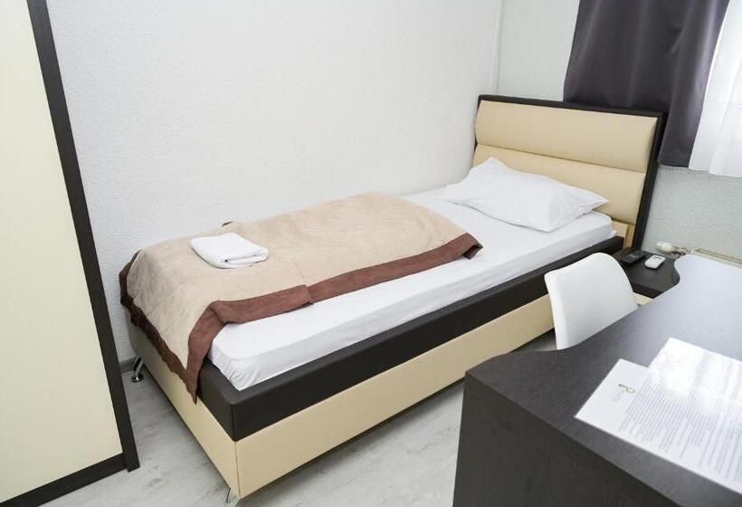 اتاق استاندارد یک نفره, Motel Plaza