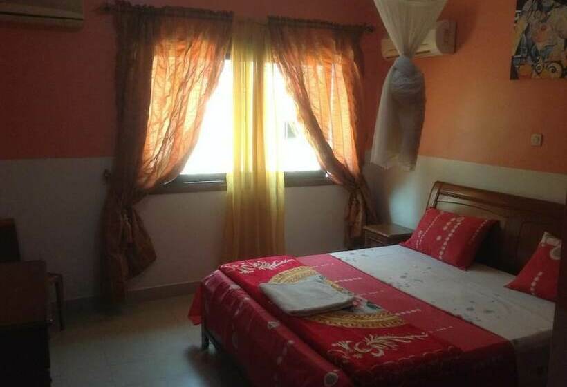 استودیوی استاندارد, Residence Les Calanques