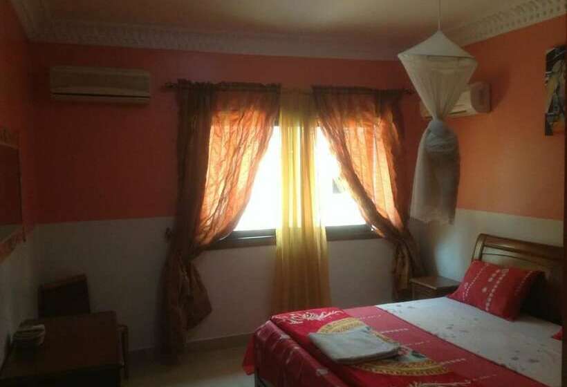 استودیوی استاندارد, Residence Les Calanques