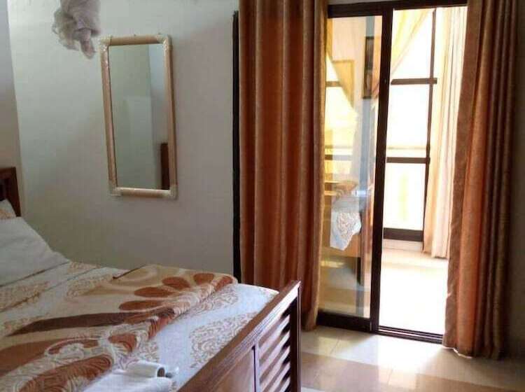 استودیوی استاندارد, Residence Les Calanques