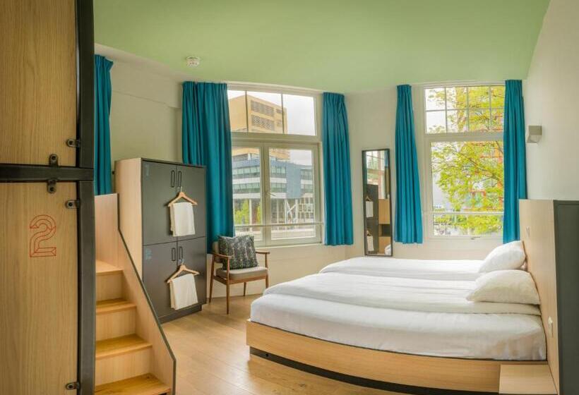 غرفة عائلية, Sparks Hostel